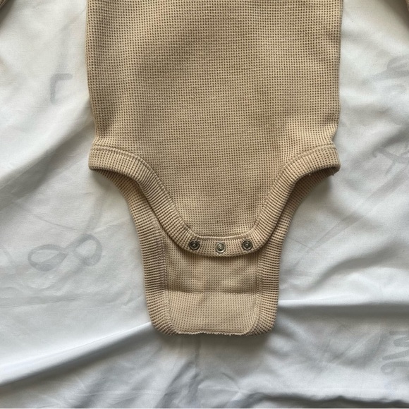 Old Navy Cozy Kids Thermal One Piece Henley in Cream Size 6-12 Months - Picture 5 of 12